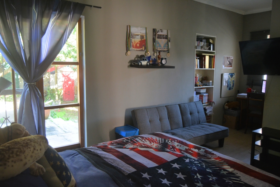 3 Bedroom Property for Sale in Sandbaai Western Cape